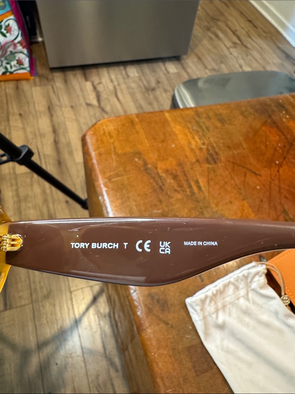 Tory Burch Orange Tortoise Gradient Oversized Sunglasses with Hard and Soft Case - Picture 3 of 6